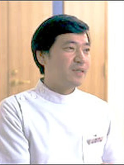院長 医学博士 石本 一也の写真