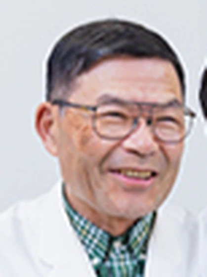 院長 秦野 寛の写真