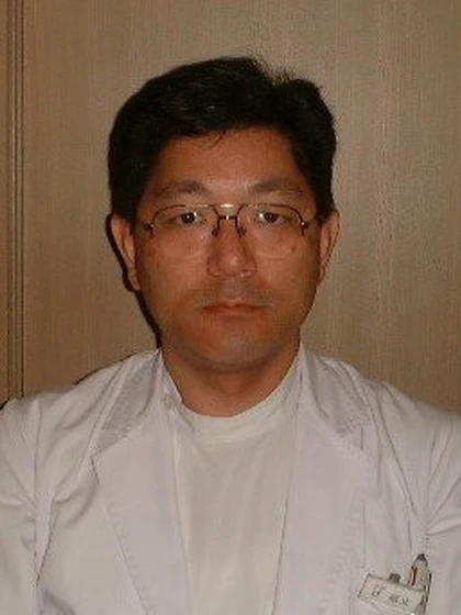 院長 医学博士(大阪大学医学部)修得 辻 嘉文の写真