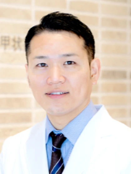 院長 医学博士 山崎 俊介の写真