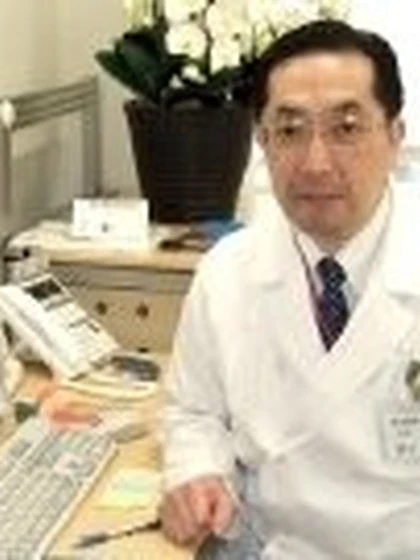 院長 医学博士 鈴木 寿英の写真