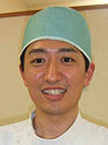 院長 歯学博士 山根 晃一の写真