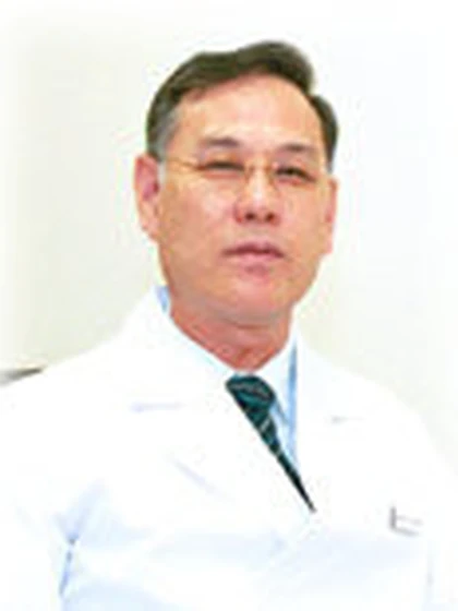 院長 医学博士 長谷川 武志の写真