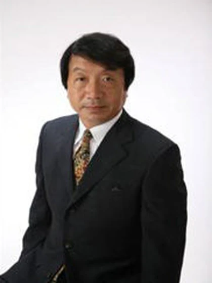 院長 医学博士 岡本 新悟の写真