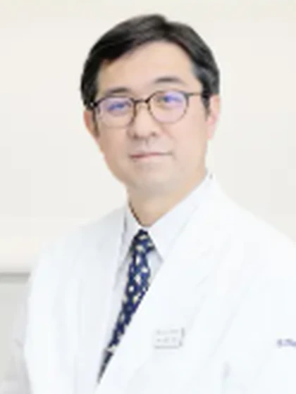 院長 医学博士 岡本 芳久の写真