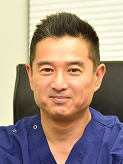 院長 山崎 謙の写真
