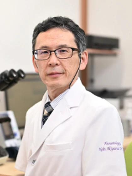 院長 医学博士 秋山 暢の写真