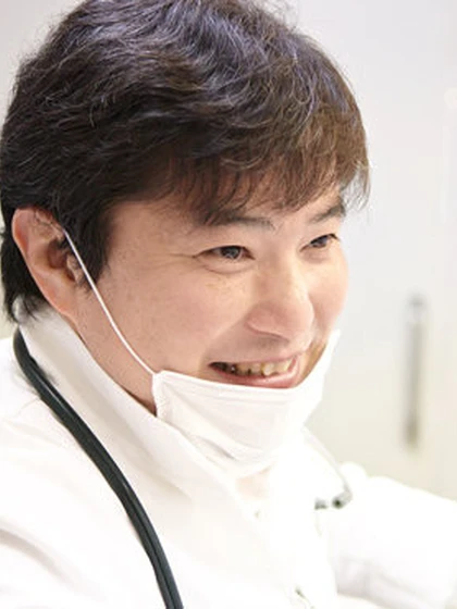院長 医学博士 照屋 亮の写真