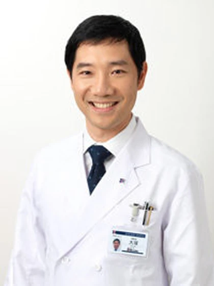医師 大塚 太郎の写真