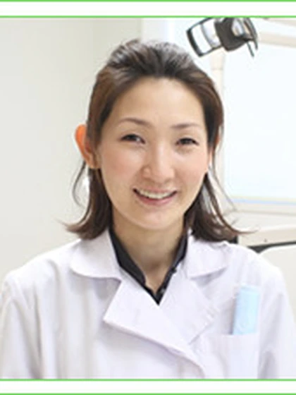 医師 新谷 まきはの写真