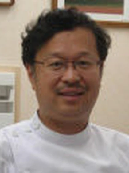院長 医学博士 和座 一弘の写真