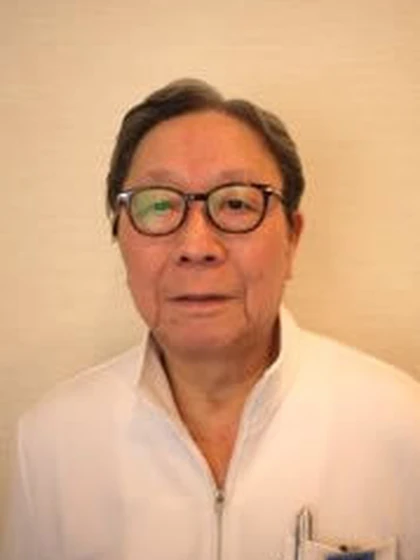 医師 加塚 祐康の写真