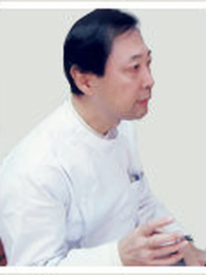 院長 山下 なしの写真
