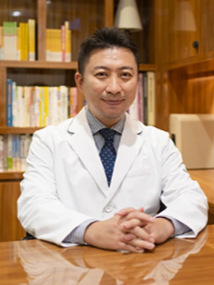 院長 理事長・院長 宮﨑 薫の写真