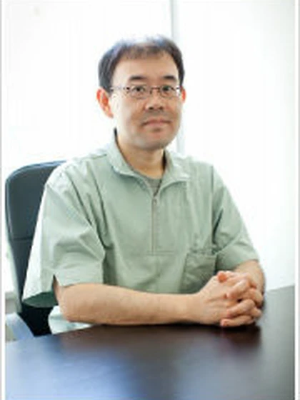 院長 歯学博士 安東 真毅の写真