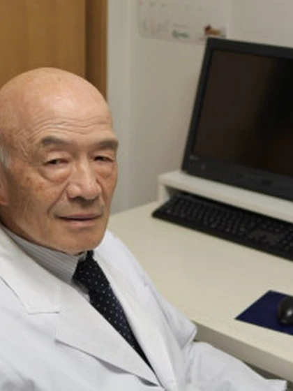 院長 医学博士 楠原 健嗣の写真