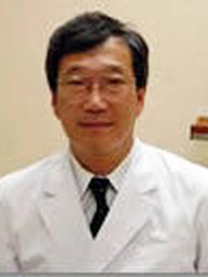 院長 医学博士 角 毅一郎の写真