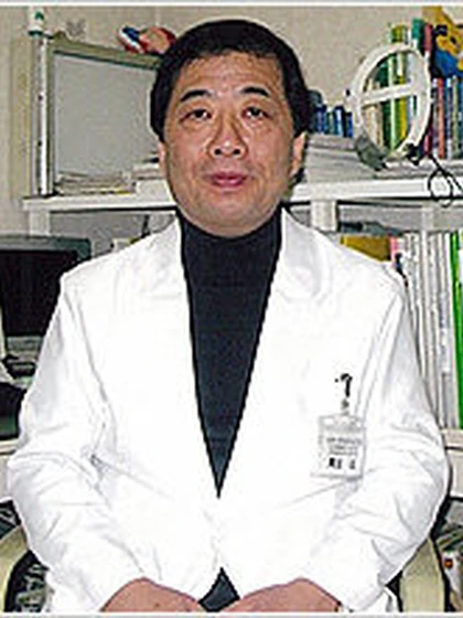 院長 医学博士 岡畠 進の写真