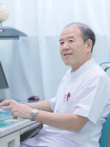 院長 医学博士 藤岡 宗宏の写真