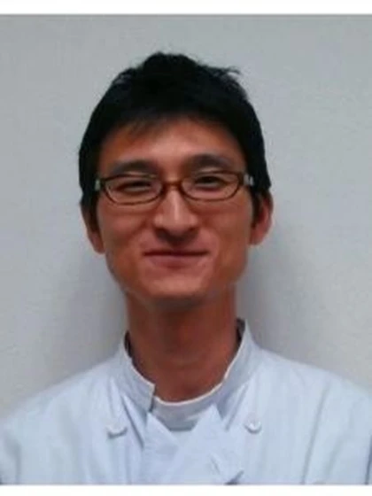 歯科医師 小越 健次の写真