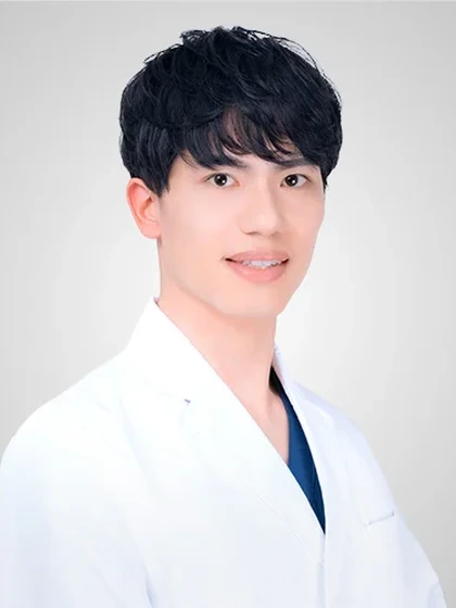 院長 院長 河合 駿の写真