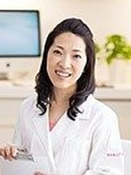 医師 中井 百香の写真