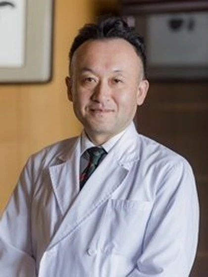 院長 山本 憲一の写真