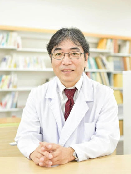 医師 平安 明の写真