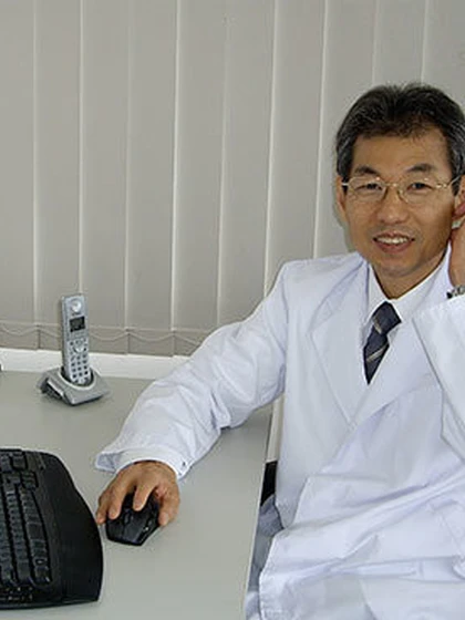 院長 医学博士 岸本 卓三の写真
