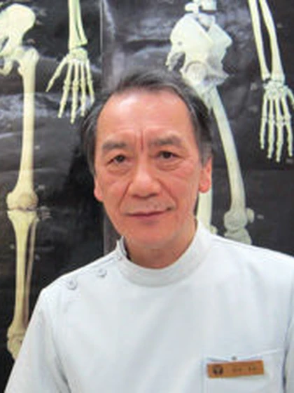 院長 新井 秀世の写真