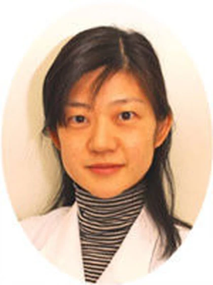 院長 医学博士 有本 あこの写真