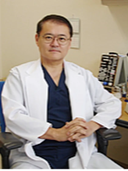 院長 岩本 眞一郎の写真