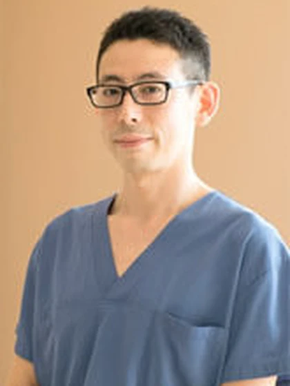 院長 岩佐 英祐の写真