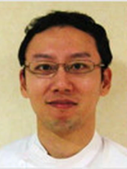 院長 井関 康武の写真