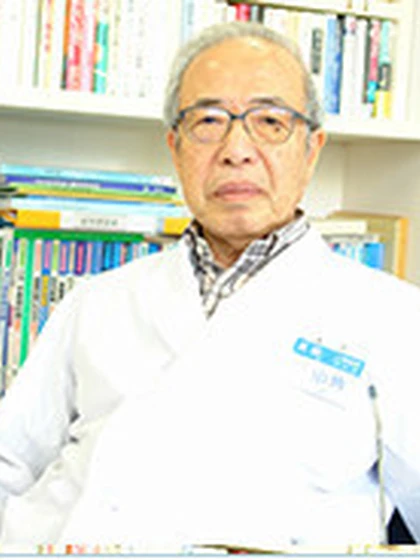院長 山角 博の写真