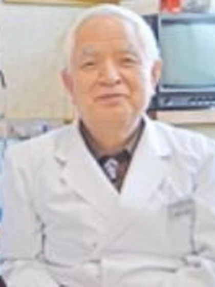 院長 医学博士 角田 慎弥の写真