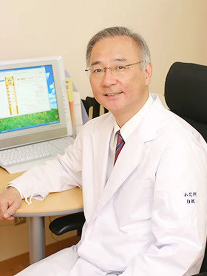 院長 医学博士 白根 研介の写真