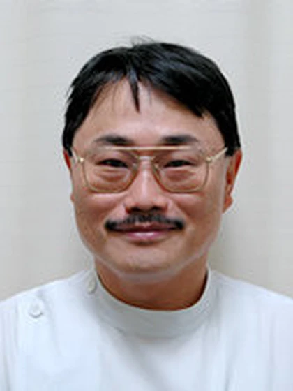 院長 医学博士 綿谷 秀弥の写真