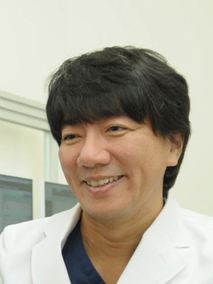 院長 眼科専門医 医学博士 宮崎 勝徳の写真