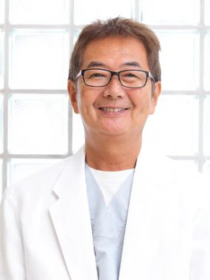 院長 井上 嗣彦の写真