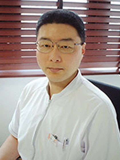 院長 日本皮膚科学会認定皮膚科専門医 中川 真人の写真