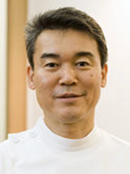 院長 医学博士 岡本 克実の写真