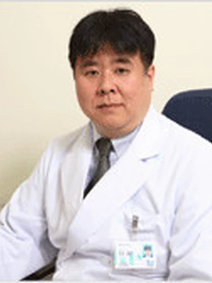 院長 友清 泰彦の写真