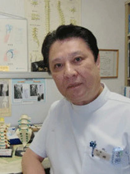 院長 医学博士 山崎 潤の写真