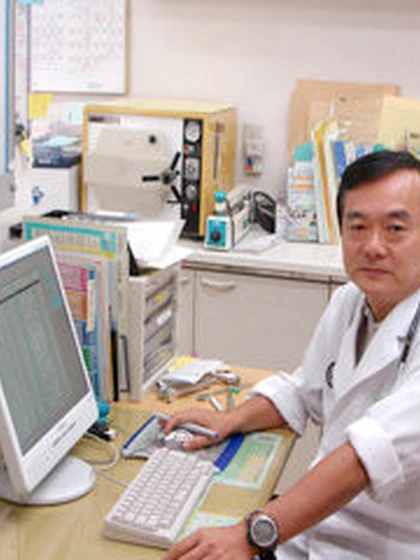 院長 医学博士 鈴木 元の写真