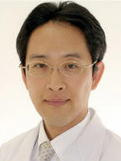 院長 歯学博士 酒徳 明彦の写真