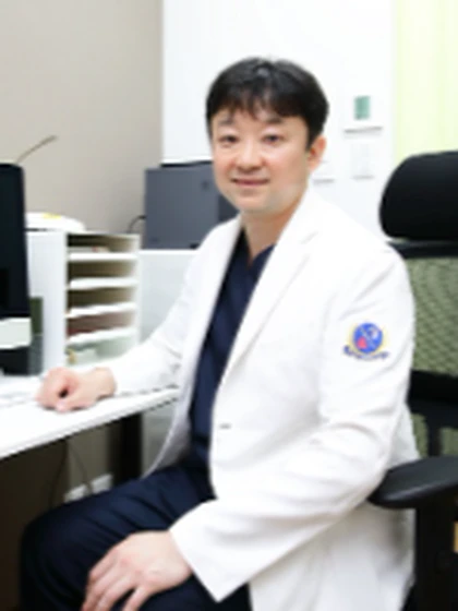 院長 医学博士 大久保 博世の写真