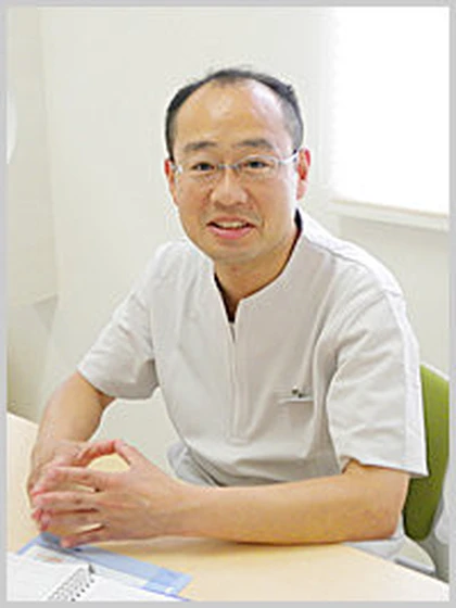院長 歯学博士 山内 英嗣の写真