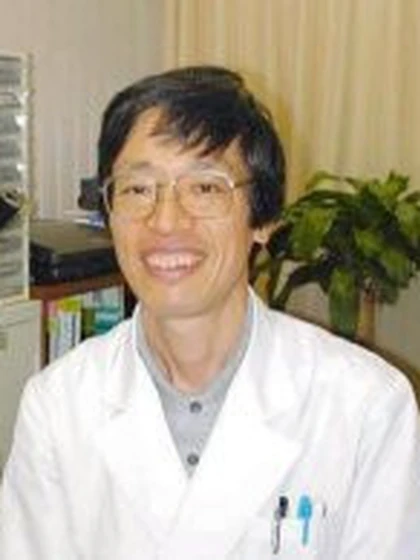 院長 医学博士 桑名 隆一郎の写真