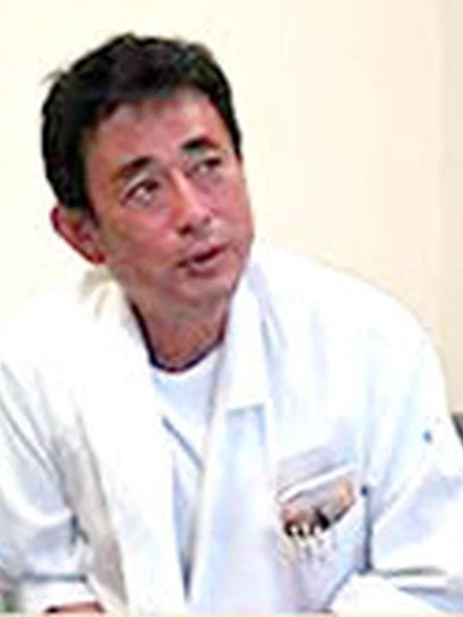 院長 岩崎 剛一の写真